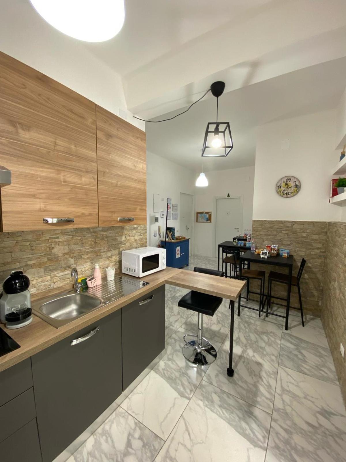 בארי Ennio Rooms מראה חיצוני תמונה