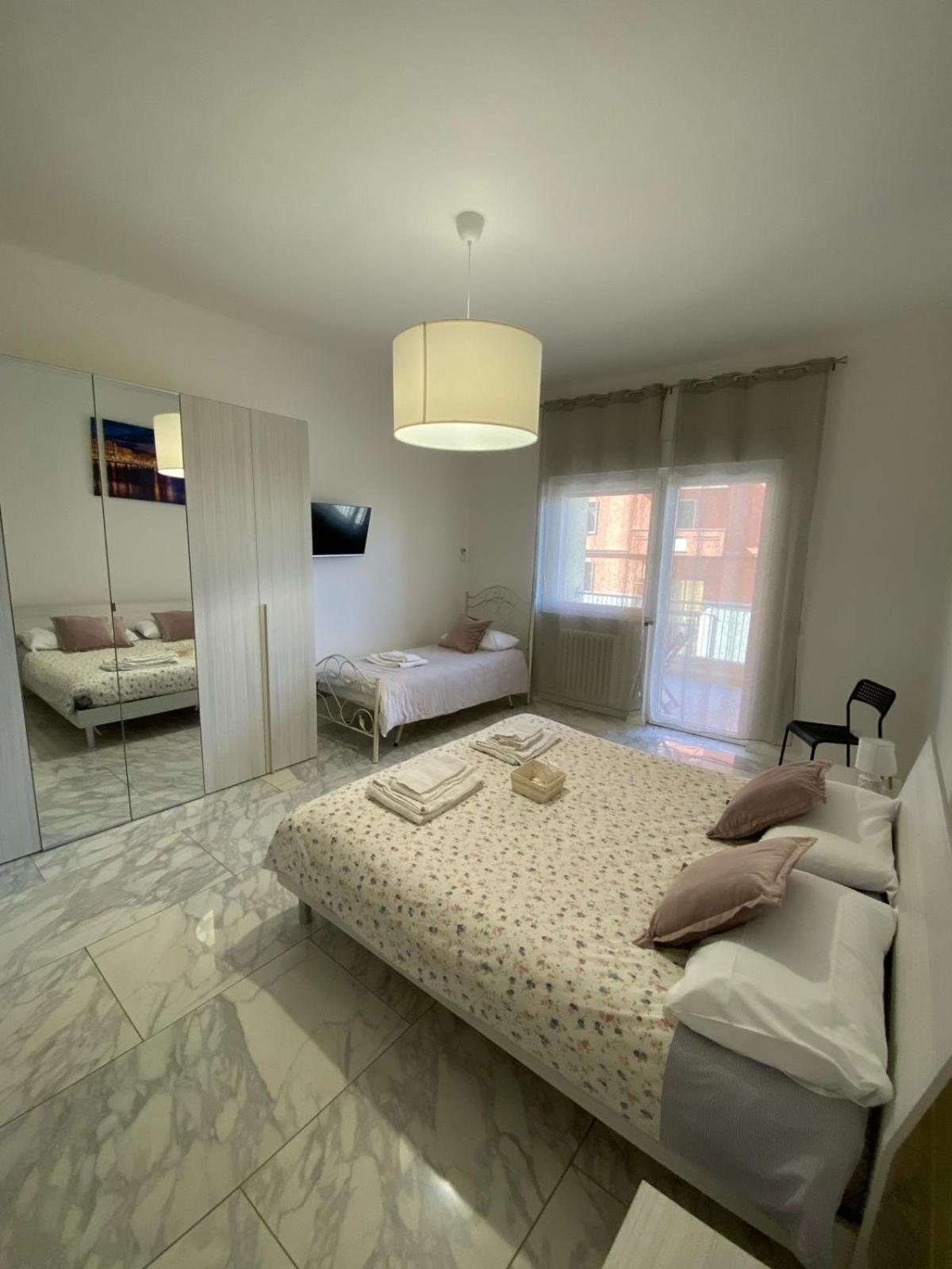 בארי Ennio Rooms מראה חיצוני תמונה