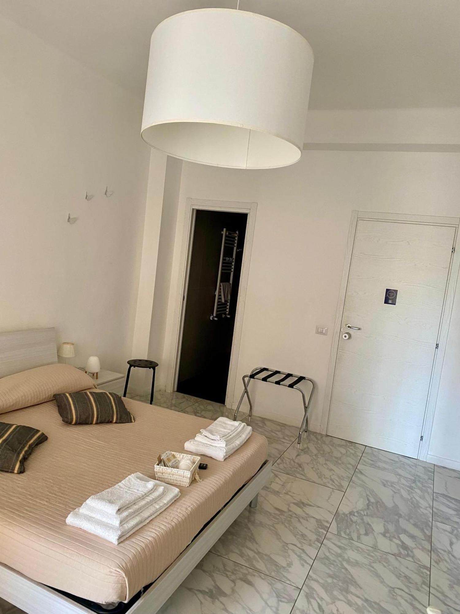 בארי Ennio Rooms מראה חיצוני תמונה